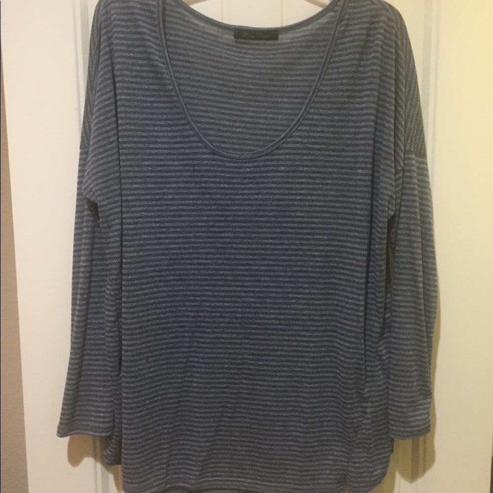 Bluish gray top